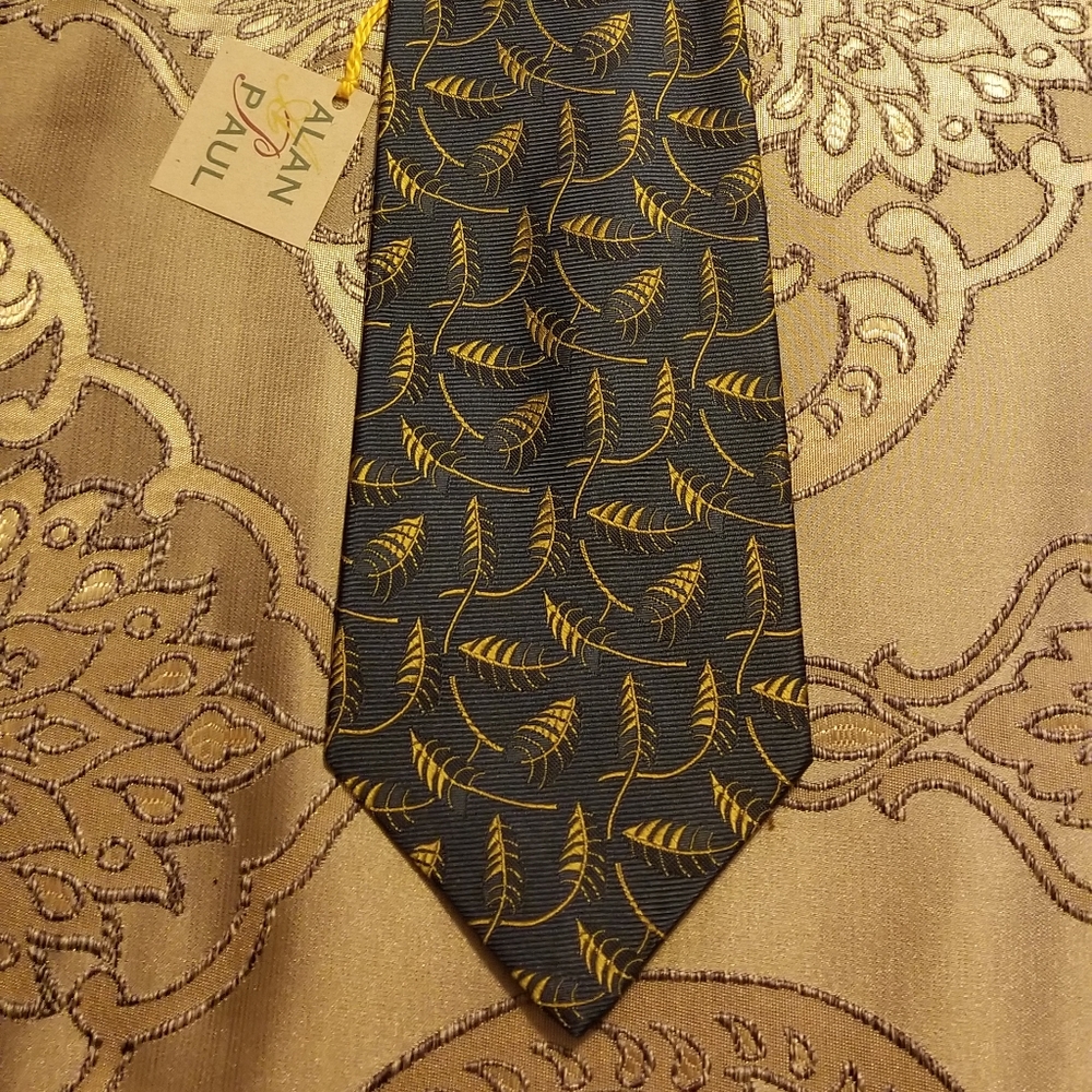 SEVEN FOLD Necktie